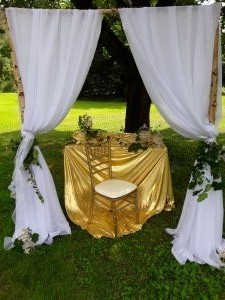 Chiavari stoličky zlaté